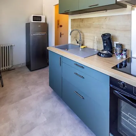 Lägenhet Paisible Au Bord De L Isle, Parking Prive Périgueux