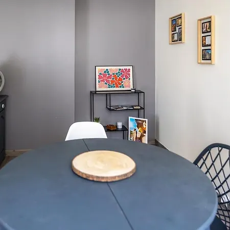 Appartement Paisible Au Bord De L Isle, Parking Prive